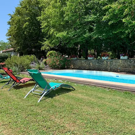 Appartement Les Charmes De Boubene *